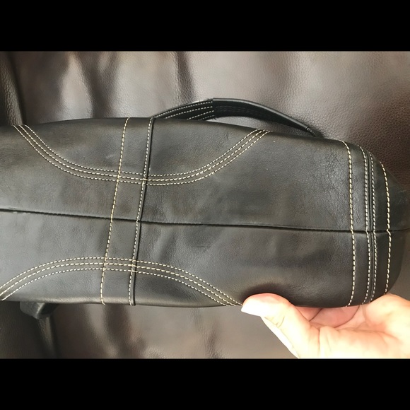 Black leather Coach bag - Picture 6 of 6